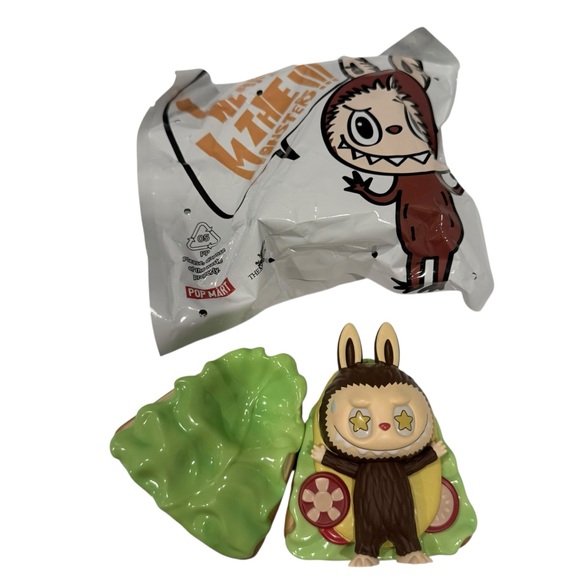Popmart Labubu new in sealed bag with card-Labubu sandwich - Picture 4 of 7